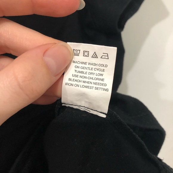 PacSun LA Hearts I Give Zero F’s Black Crop Top - Picture 6 of 6